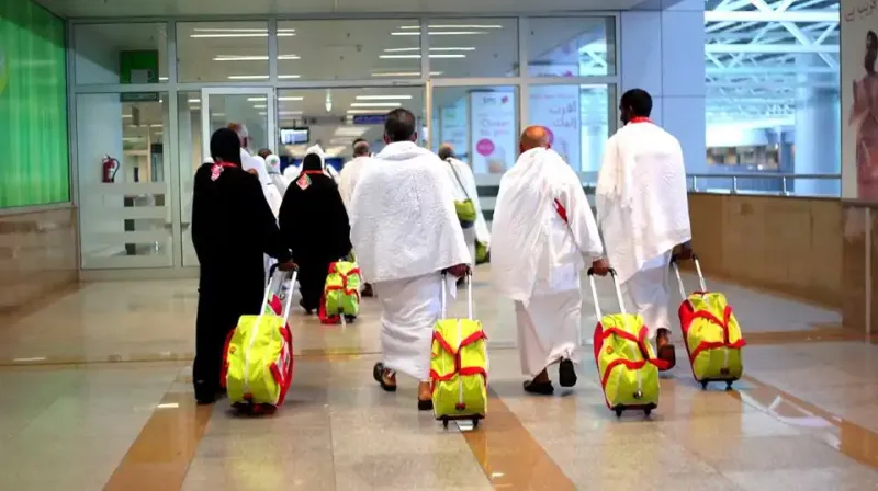 ދަމަނަވެށިން ވެކްސިން ހުސްވެ، އުމްރާ ވެރިންނަށް ބައެއްކަހަލަ ވެކްސިން ދިނުން މެދުކަނޑާލައިފި