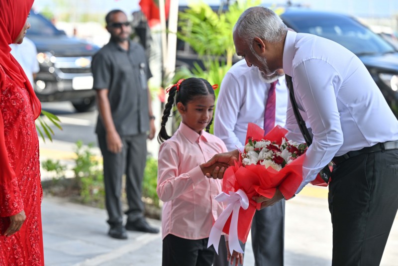 ގައުމަށް ކުރިމަގު ހޯދައިދެވޭނީ ދަރިވަރުން ތަރުބިއްޔަތުކުރުމުގައި އިޚުލާސްތެރިވީ ވަރަކުން: ރައީސް