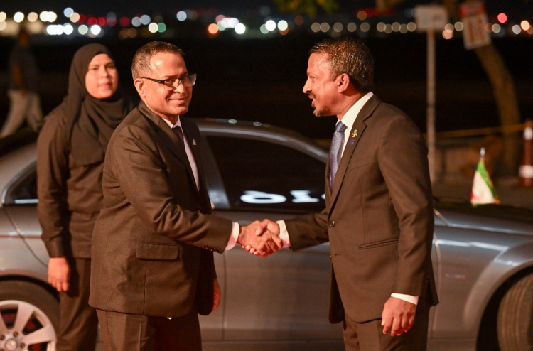 ޝަރުއީ ދާއިރާގެ މާލީ ކަންކަމުގައި އަމަލުކުރާނެ ގޮތުގެ އުސޫލެއް ހަދައިފި