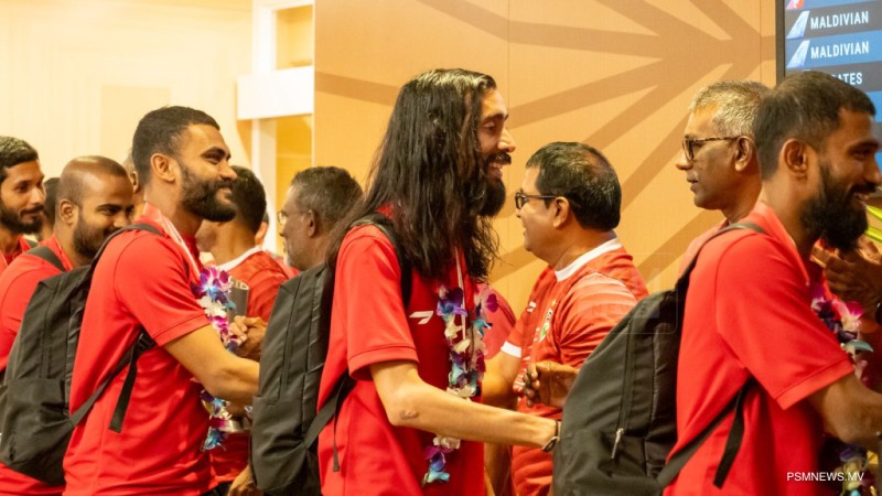 ރަން ތައްޓާއެކު ޤައުމީ ޓީމު ރާއްޖެ އައުމުން ހޫނު މަރުހަބާއެއް!