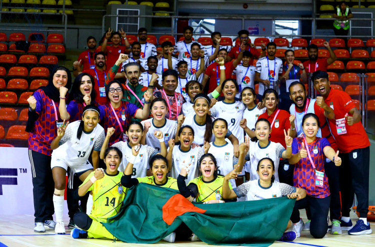 ސާފް ފުޓްސަލްގެ އަންހެން ޗެމްޕިއަންކަން ބަންގްލަދޭޝް ހޯދައިފި