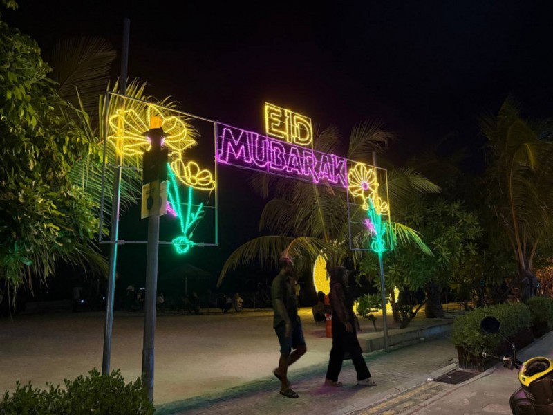 މާލެއާއި ސިޓީތައް އީދަށް ދިއްލަން ހަރުކުރި ލައިޓުތަކަށް ޚަރަދުވީ، އަށް މިލިއަން ރުފިޔާ