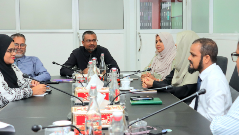 އަދަދު ނޫހުގެ ކާޓޫނު ނަގަން އެންގުން ބާތިލްކޮށްދޭން އެދި އެ ނޫހުން ކޯޓަށް