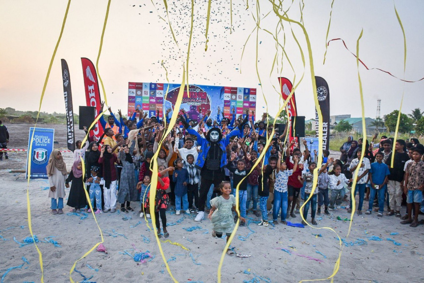 މަކުނުދޫގައި ބޭއްވި "ހިކިފަސް ޕްރޯ" ރޭސިން އިވެންޓަށް ބޮޑު ތަރުހީބެއް