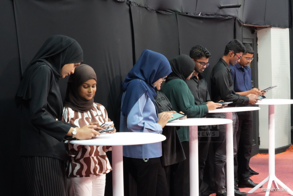 ހަޔަރ އެޑިއުކޭޝަން މެނޭޖްމަންޓް ސިސްޓަމް "ކުރި" އިފްތިތާހުކޮށްފި