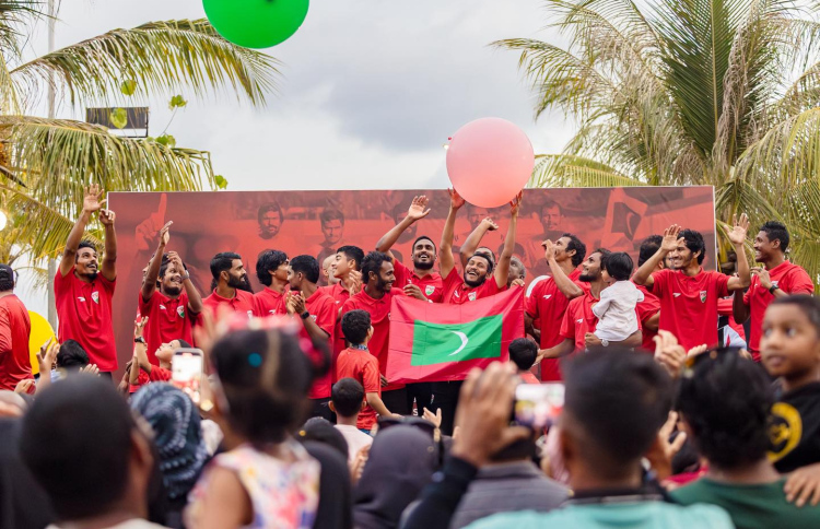 ބޯމަތީގައި ސިޔާސީ އިންތިހާބެއްގެ ވިލާގަނޑު، އެކަމަކު ޔޫތު ސާފް ޗެމްޕިއަންޝިޕް ފޯރިގަދަ ކުރެވިދާނެކަމުގެ އުއްމީދު