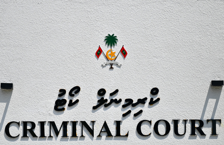 މީހަކު މަރާލާނެ ކަމަށް ބުނެ އިންޒާރު ދިން މީހަކު ހައްޔަރުކޮށްފި