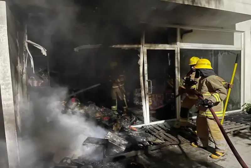 ރޭގައި ވެސް ހުޅުމާލޭގައި ނުރައްކާތެރި އަލިފާނުގެ ހާދިސާއެއް، 25 މީހުންނަށް ވަގުތީ ބޯހިޔާވަހިކަން ފޯރުކޮށްދީފައިވޭ