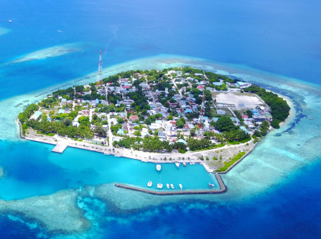 ކުރީ ސަރުކާރުގައި ރަސްދޫގައި އައިސްޕްލާންޓް މަޝްރޫއު ކުރިއަށް ގެންދިއުމަށް ސާމާނު ގެންދިޔަ، މިވެރިކަމުގައި މަޝްރޫއު ހުއްޓި ބައެއް ސާމާނު މިހާރު ވަނީ ވަގަށް ނަގާފައި: މެންބަރު ސަމީރު