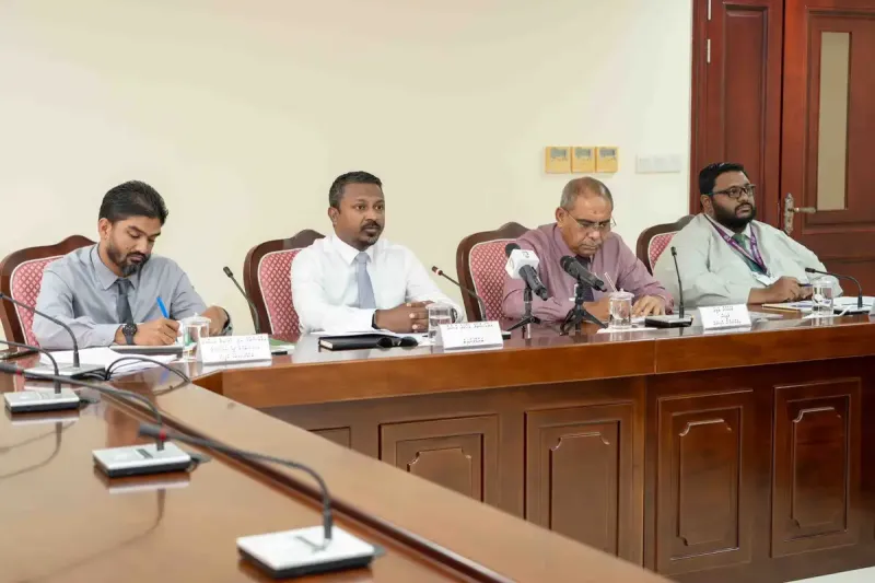 ކައުންސިލް އިންތިޚާބާ އެކު ރިފަރެންޑަމް ވޯޓު ނަގާނަމަ އިތުރު 20 މިލިއަން ބޭނުންވާނެ: އީސީ