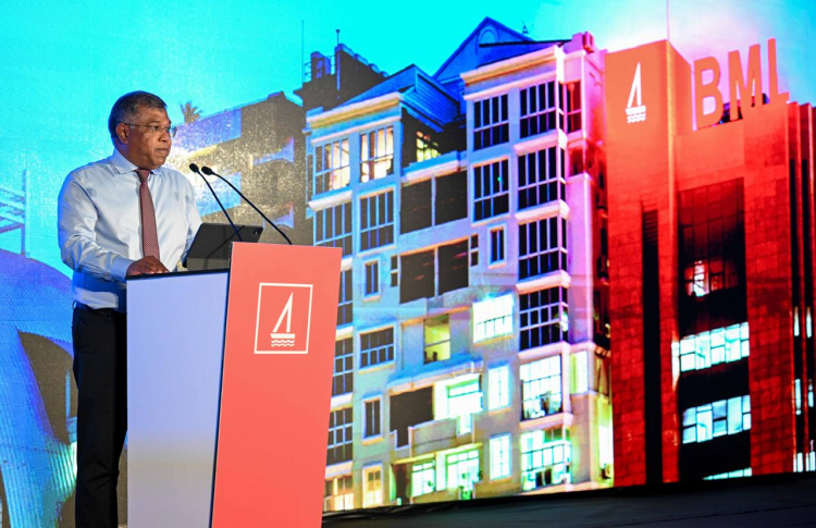 ބީއެމްއެލްގެ "ސްވައިޕް" ބޭނުންކުރުމުގެ ފުރުސަތު 5،000 ކަސްޓަމަރަކަށް ދެނީ