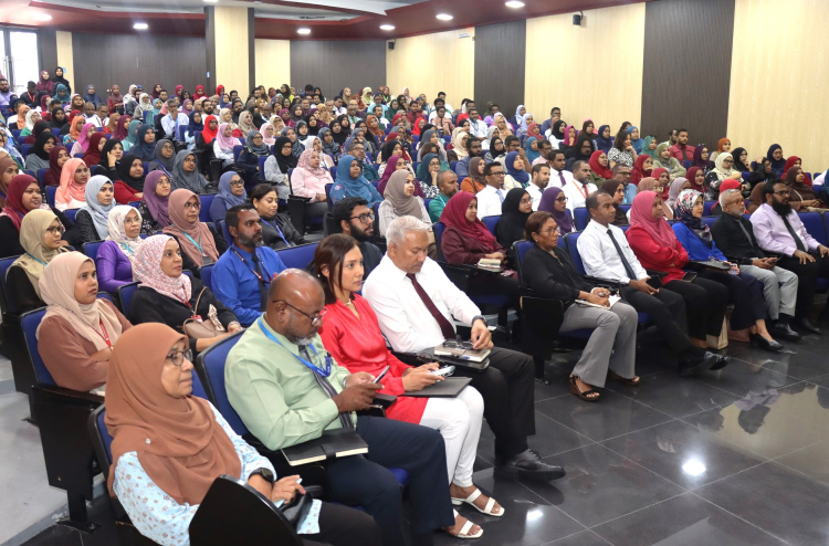 ސަރުކާރުގެ މުވައްޒަފުންގެ ރޯދަ އިނާޔަތް މި މަހުގެ 12 ގެ ކުރިން ދޭން ނިންމައިފި