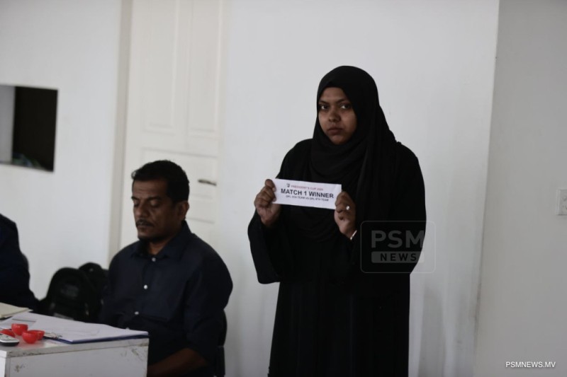 ޕްރެޒިޑެންޓްސް ކަޕުގެ ޕްލޭއޮފްގެ ގުރު ނަގައިފި