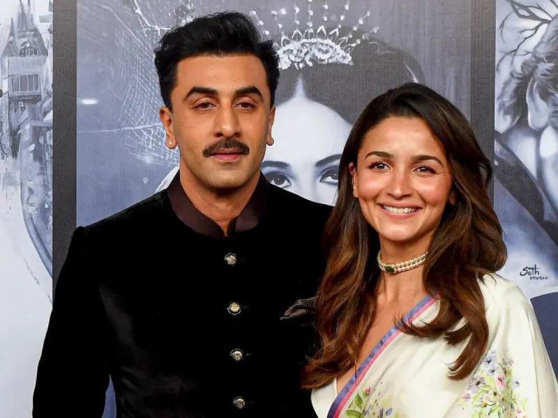 ސޯޝަލް މީޑިއާ ދޫކޮށްލެވެން ނެތީ ސަޕޯޓަރުންގެ ފަރާތުން ލިބޭ ލޯބީގެ ސަބަބުން: އާލިއާ