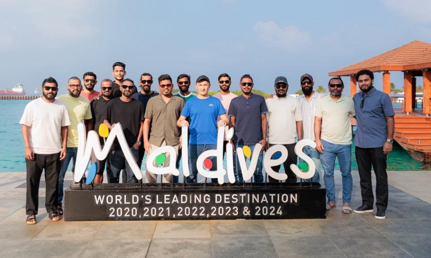 ގައުމީ ފުޓްސަލް ކޯޗު ރާއްޖެއިން ފުރީ ޝުކުރުވެރި ހިތަކާއެކު