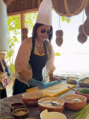 ހީނާ މި ފަހަރު ރާއްޖެ އައިސް ވައްކޮށް ރޮށި ދަމަން ދަސްކޮށްފި