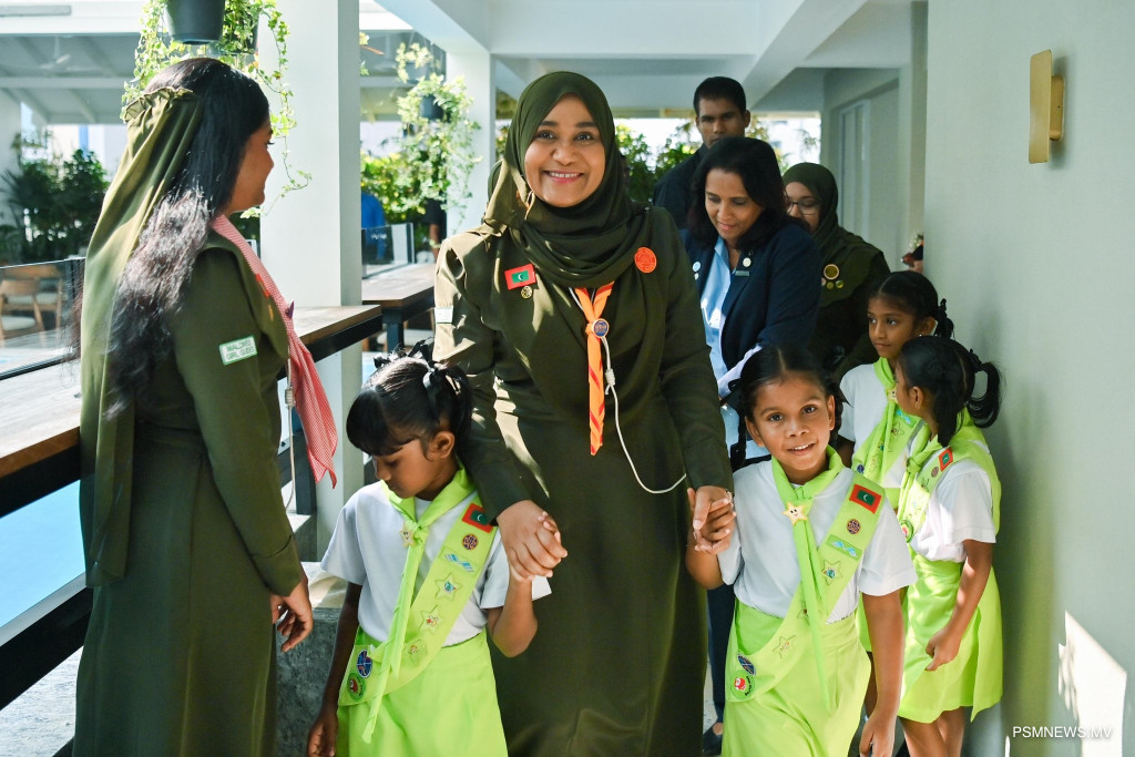 ގަރލްގައިޑްސް އެސޯސިއޭޝަންގެ އަހަރީ އާންމު ޖަލްސާ ފަސްޓްލޭޑީ ޝަރަފުވެރިކޮށްދެއްވައިފި