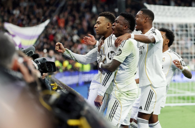 އެމްބާޕޭ 100 ވަނަ މިނިޓުގައި ރެއާލް މޮޅު ކޮށްދީފި