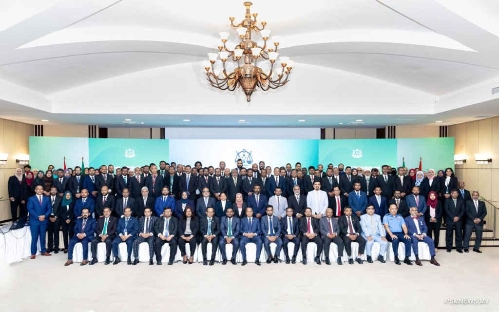 "ޓެކްނޮލޮޖީގެ މައްޗަށް އިންސާނީ ފިކުރު އިސްކުރަންޖެހޭ"