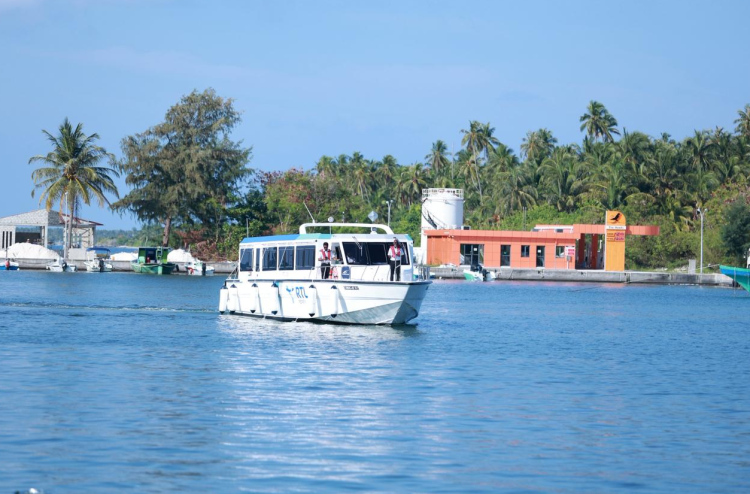 ލ. އަތޮޅު އާރުޓީއެލް ފެރީން ގުޅާލައިފި