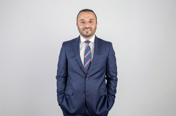 އުރީދޫގެ ސީއީއޯ އަދި އެމްޑީގެ މަގާމަށް ފަލަސްތީނުގެ ރައްޔިތެއް