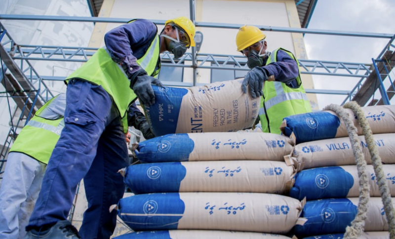 ސިމެންތި ބަސްތާއެއްގެ އަގު މާލޭގައި ވެސް 300 ރުފިޔާއިން މައްޗަށް