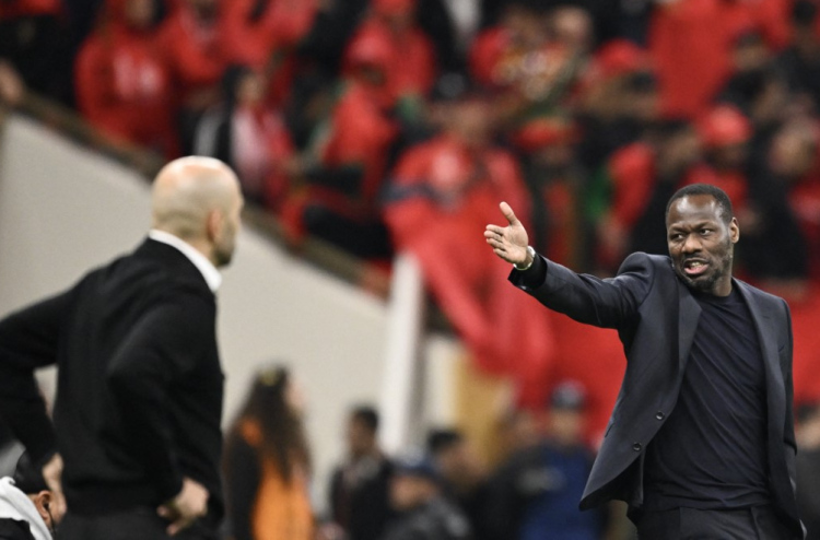 އެފްކޮން ފައިނަލާ ގުޅިގެން ދެ ޓީމަށް ޑިސިޕްލިނަރީ ފިޔަވަޅުތަކެއް