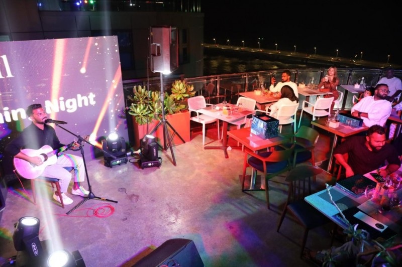 މީރު ރަހަތަކާއި ހިތްގައިމު މާހައުލަކާ އެކު، ސޮލެއިލް ރޫފްޓޮޕް އަލުން ހުޅުވައިފި