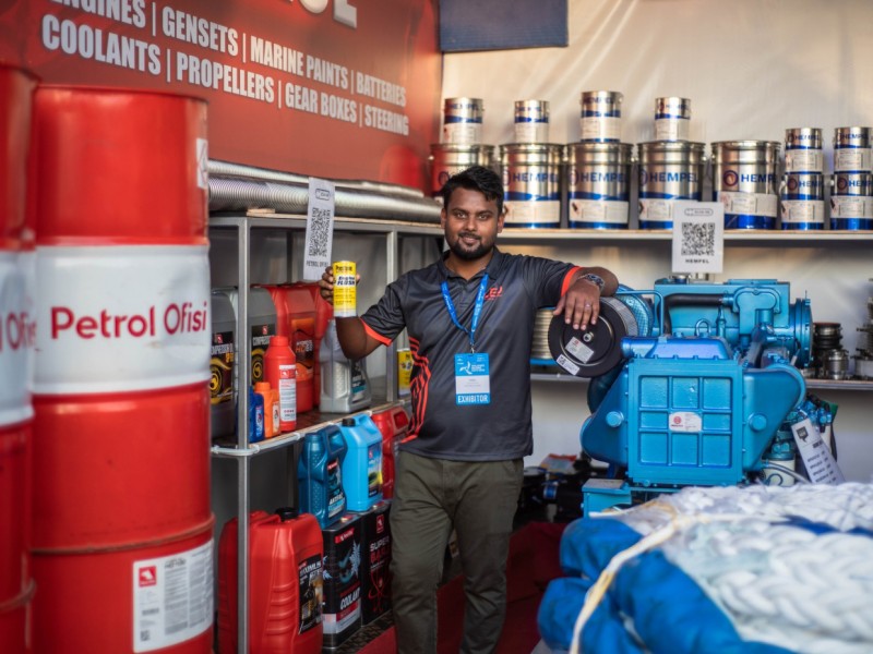 ލިއޯ ސްޓޯރސް އެންޑް ސަޕްލައިސްއިން މެރިން އެކްސްޕޯގައި ބައިވެރިވެ، މަޝްހޫރު ބްރޭންޑުތަކުގެ އުފެއްދުންތައް ދައްކާލައިފި