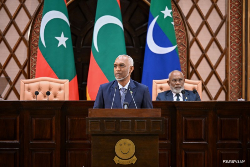 ކުޅިވަރަށް އުންމީދީ އަހަރެއް، ބައިނަލްއަޤްވާމީ ފެންވަރުގެ މަޝްރޫޢުތަކެއް