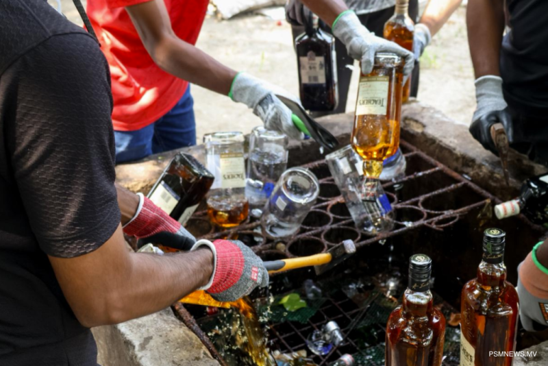 ފުލުހުންގެ ބެލުމުގެ ދަށުގައި ހުރި ގިނަ އަދަދެއްގެ ބަނގުރާ ނައްތާލައިފި