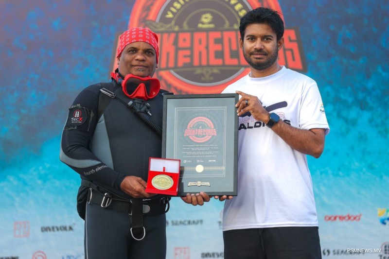 ކަނޑު އަޑިން 3 އަތޮޅަކަށް ދަތުރުކޮށް ޝަފްރާޒް ދުނިޔޭގެ ރެކޯޑެއް