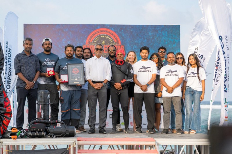 ކަނޑު އަޑީގައި ޝަފްރާޒް ގާއިމުކުރި ދެ ރެކޯޑެއް މޯލްޑިވްސް ބުކް އޮފް ރެކޯޑަށް އަރައިފި