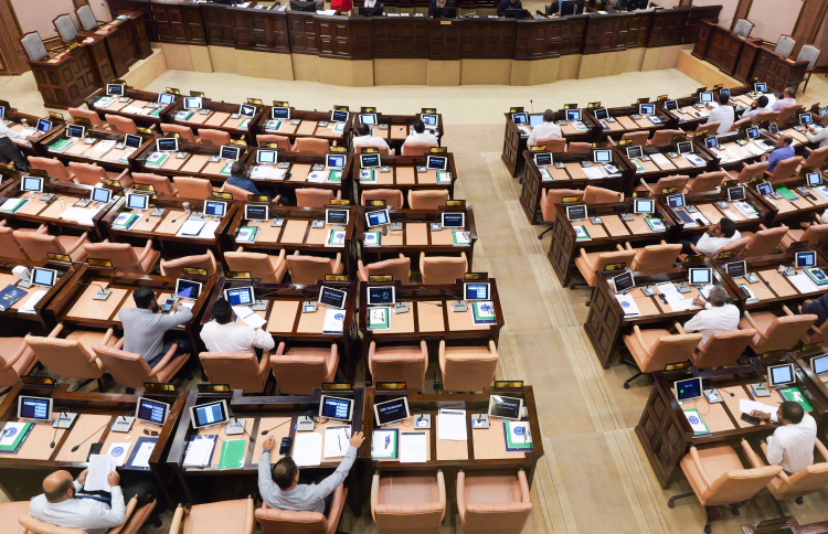 ދަރިންނާ އެކު ވަގުތު ހޭދަކުރަން މުވައްޒަފުންނަށް ދޭ ހުސް ވަގުތު އިތުރުކުރަން ހުށަހަޅައިފި