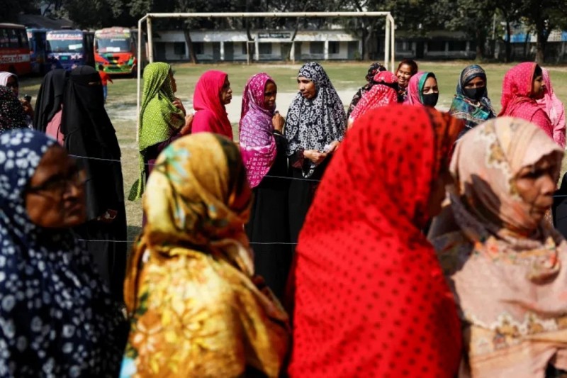 ބަންގްލަދޭޝް އިންތިޚާބު: ވޯޓުލާ މަރުކަޒެއްގައި އެއްޗެއް ގޮވައި، ތިން މީހަކަށް އަނިޔާވެއްނެ