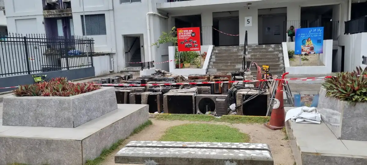 ހިޔާ ފްލެޓް 5 ގައި ހިނގި އަލިފާނުގެ ހާދިސާގައި ގެއްލުންވި އޭސީތަކުގެ އައުޓްޑޯ ޔުނިޓްތައް