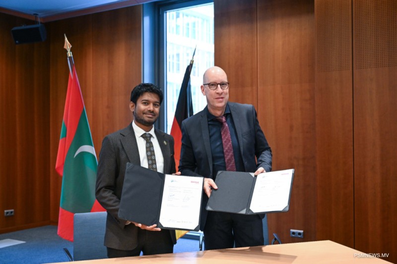 ޖަރުމަންވިލާތުގެ ފަތުރުވެރިން އިތުރުކުރަން ފަހުމުނާމާއެއްގައި ސޮއިކޮށްފި