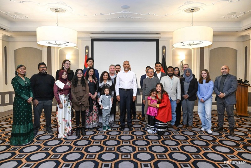 ރައީސުލްޖުމްހޫރިއްޔާ ޖަރުމަނުގައި ދިރިއުޅޭ ދިވެހިންނާ ބައްދަލުކުރައްވައިފި