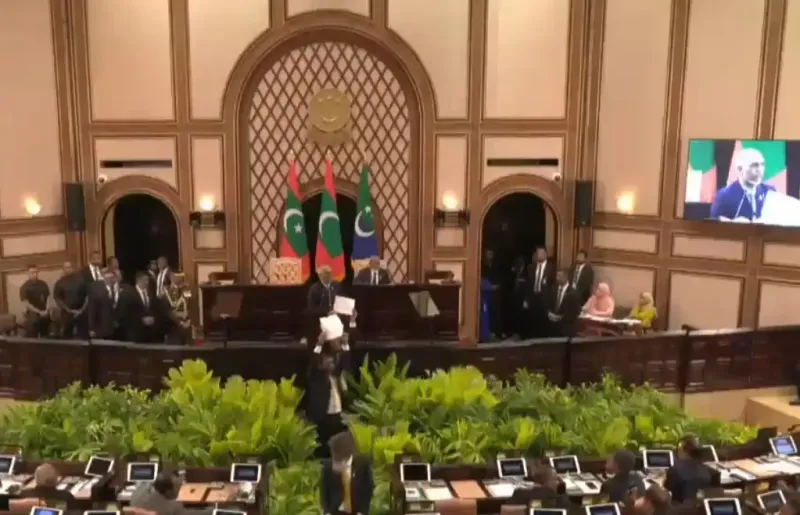 ރިޔާސީ ބަޔާން 2026: އެމްޑީޕީގެ މެމްބަރުން އިހުތިޖާޖު ކުރަން ފަށައިފި