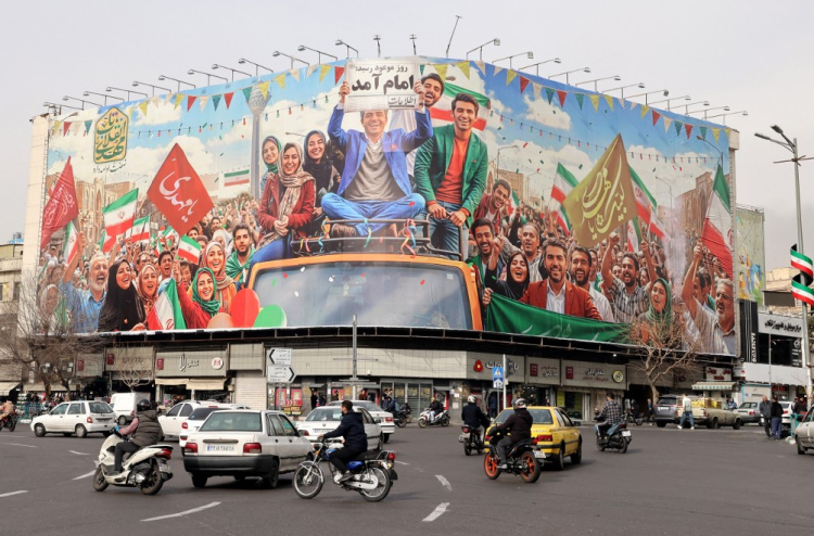 އީރާންގައި އަންހެނުންނަށް ސައިކަލް ލައިސަންސް ދޭން ފަށައިފި