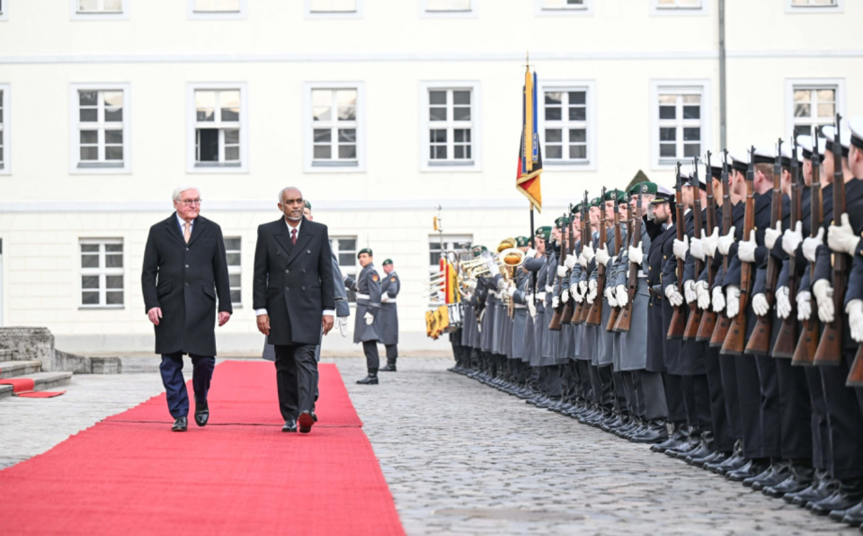 ރައީސަށް ޖަރުމަނުވިލާތުން ރަސްމީކޮށް މަރުހަބާ ދަންނަވައިފި