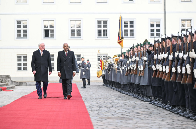 ޖަރުމަނުން ރައީސް މުއިއްޒަށް ރަސްމީކޮށް މަރުހަބާ ކިޔައިފި