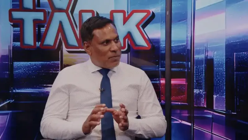 ރައީސް މުއިއްޒަކީ ހިސާބު ޖައްސަވާފައި ވައުދުވެވަޑައިގަންނަވާ ބޭފުޅެއް ނޫން، 2025 ގެ ވައުދުތައް ފުއްދުމަށް އެކަނި ވެސް 200 ބިލިއަނަށް ވުރެ ގިނަ ރުފިޔާ ބޭނުންވާނެ: މެންބަރު ޝަމްހީދު