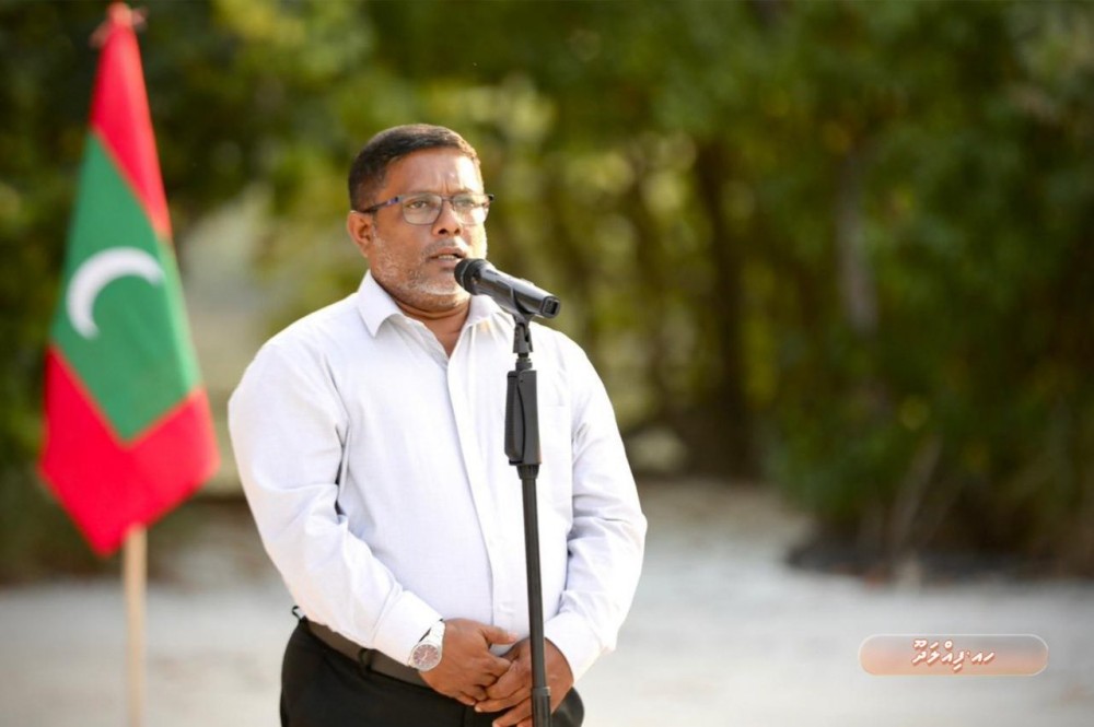 ފިއްލަދޫގެ މަގުތައް ޒަމާނީ ފެެންވަރަށް ތަރައްގީކުރުމުގެ އަމަލީ މަސައްކަތް ފަށައިފި