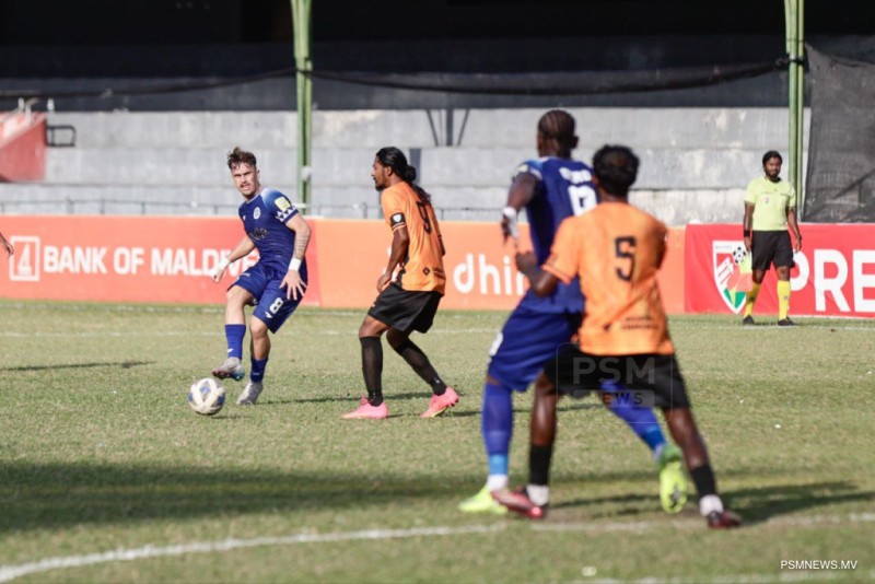 ޕްރެޒިޑެންޓްސް ކަޕް: އީގަލްސް ބަލިކޮށް ނިއު ސެމީއަށް