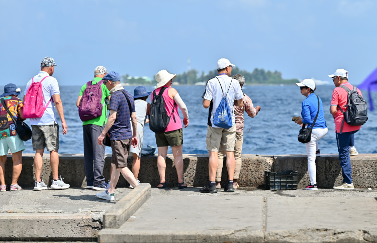 ރޯދަ މަހު ޓޫރިސްޓުންނަށް ކެއުންބުއިމުގެ ހިދުމަތް ދޭއިރު އިސްލާމީ އާދަތަކަށް އިހުތިރާމްކުރަން އެދިއްޖެ