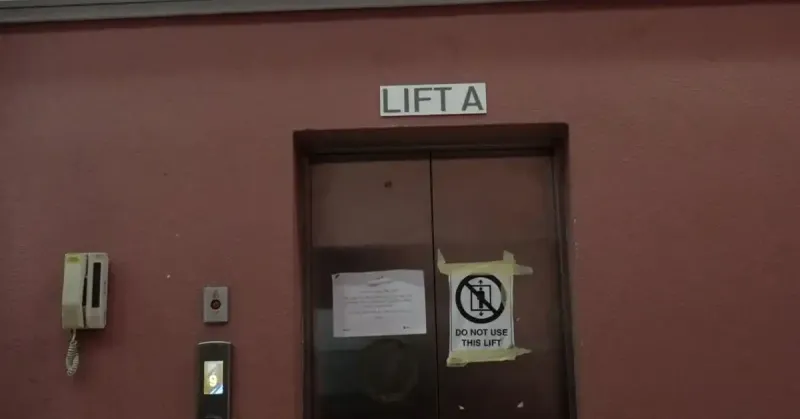 މާލޭ ގްރޭންޑްގެ އެއް ލިފްޓް ހަލާކުވެފައި ހުންނަތާ މަހެއް ވަނީ: ހައްލު ނުލިބި ވަނީ ސްޕެއާ ޕާޓްސް ނުލިބިގެން ކަމަށް އެޗްޑީސީ އިން ބުނޭ