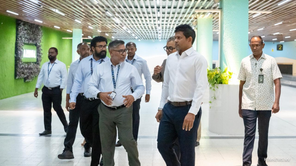 ވީއައިއޭ ޑޮމެސްޓިކް ޓާމިނަލް ކުރީގެ އިންޓަނޭޝަނަލް ޓާމިނަލަށް