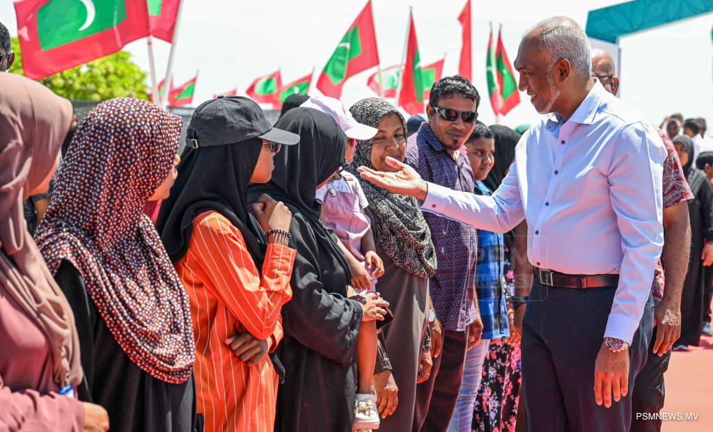 "މުޖުތަމަޢަށް ހެޔޮ ބަދަލެއް ގެނައުމަށް ރަމަޟާން މަހަކީ ރަނގަޅު މުރުޝިދެއް"