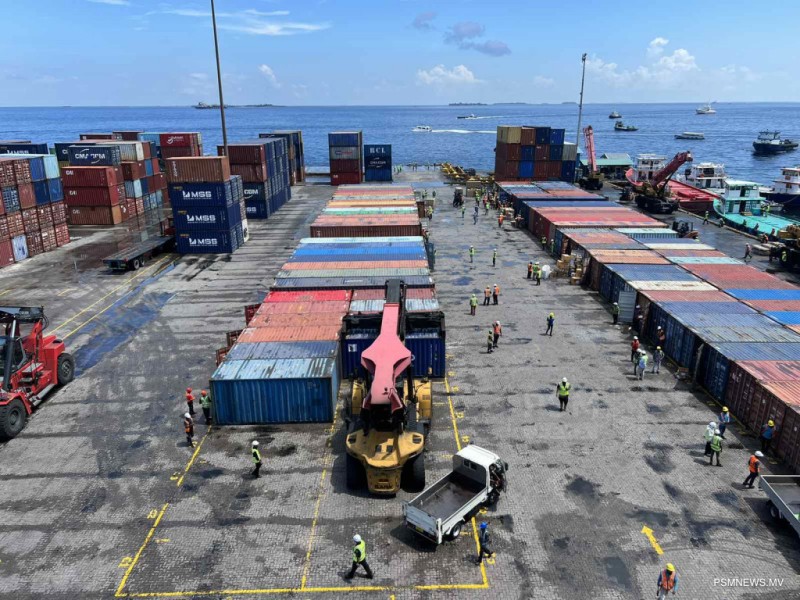 ހަލާކުވާ ޒާތުގެ ތަކެތި ކްލިއަރކުރަން 3000 އަކަފޫޓުގެ ޝެޑެއް